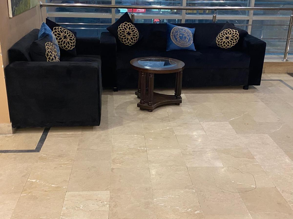 Hotel Holiday Лахор Экстерьер фото